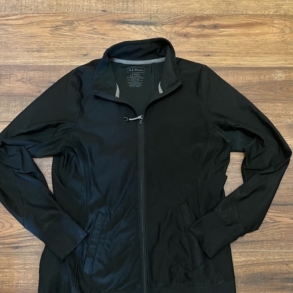 L.L. Bean Women's Utility Jacket in Black - Picture 1 of 3